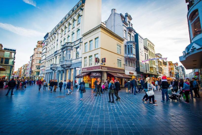 2 Slaapkamer Appartement Op De Zeedijk Van Oostende. Ngoại thất bức ảnh
